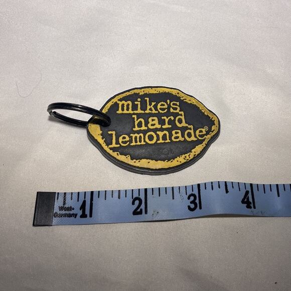 Mike’s Hard Lemonade Rubber Logo Keychain Promo Bar Advertising Collectible - Picture 1 of 2